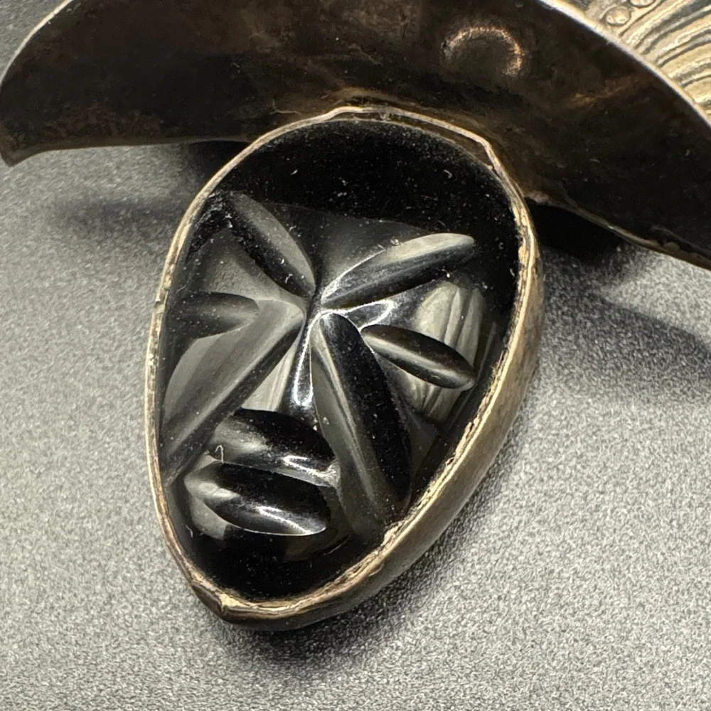 Sterling Silver and Black Onyx Mask Pin Mexico Brooch - Picture 2 of 5